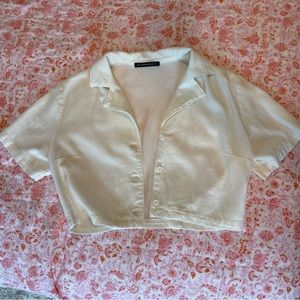 Brandy Melville short sleeve collar crop top